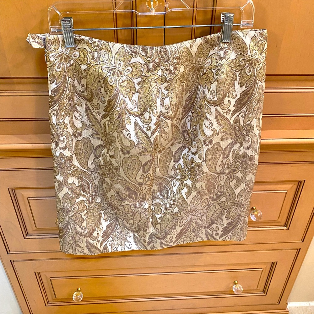 NWOT Boston Proper Dazzling Gold Silver Sparkly fitted Sexy Classic Skirt